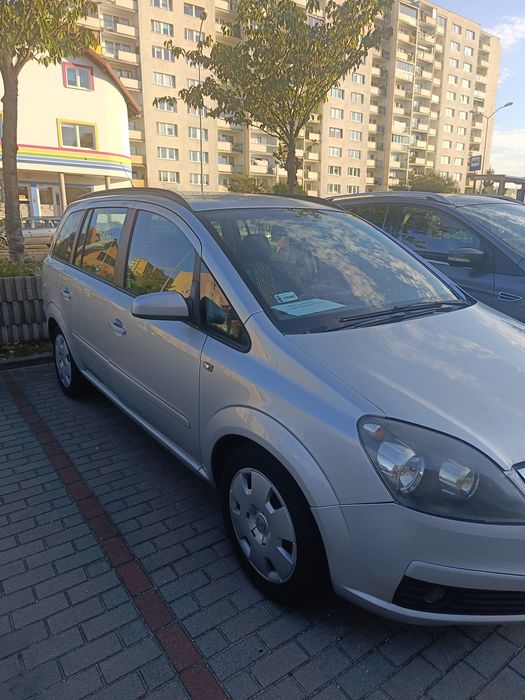 Opel  Zafira b  CDTI  1.9 2006r.