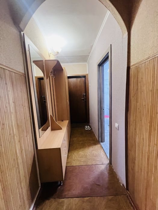 2к квартира на Кременчуцькій