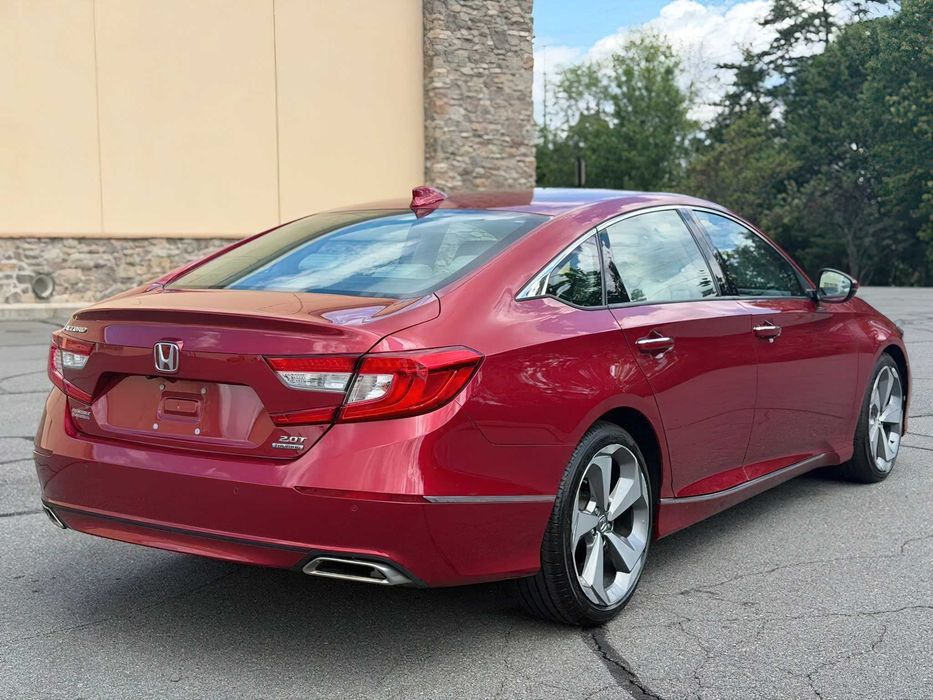Honda Accord Touring      2019