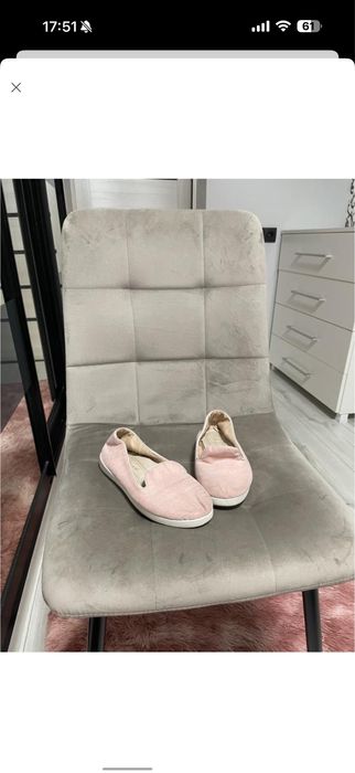 Лот взуття за 200 грн