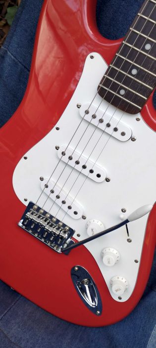 Fender Squier Stratocaster 2004 impecavel. Como novo.