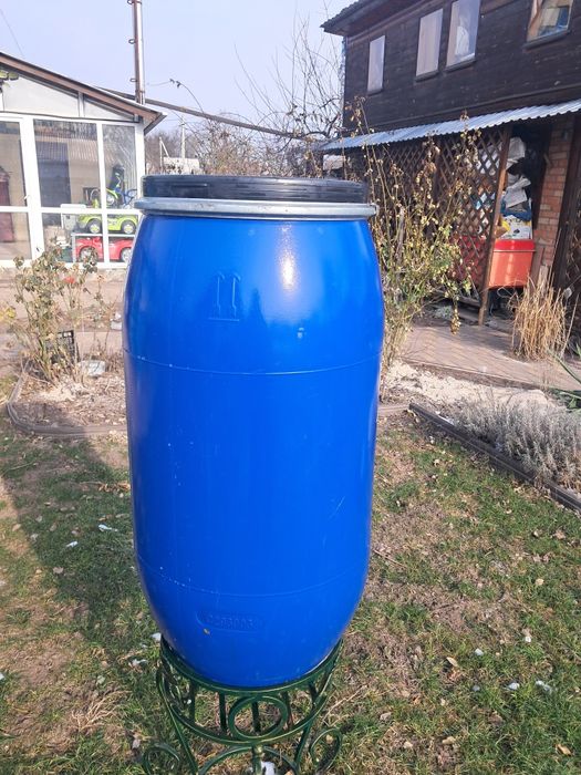 Бочка пєт для зберігання зернокультур