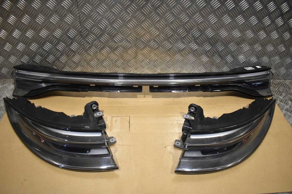 Lampy tył.porsche Panamera 971 lift USA