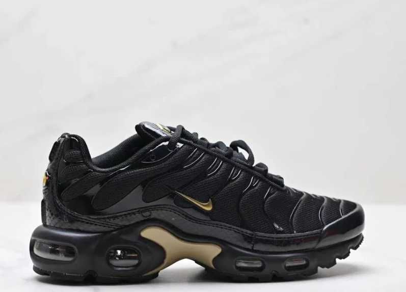 Air_Max_TN_Plus_Czarne_Nike_rozmiar41