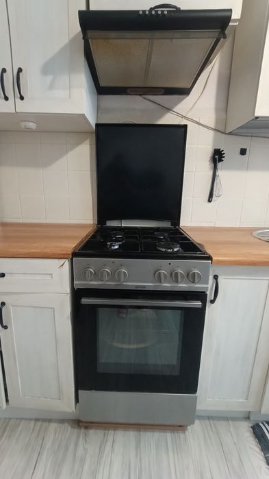 Kuchenka gazowa z piekarnikiem elektrycznym Gorenje