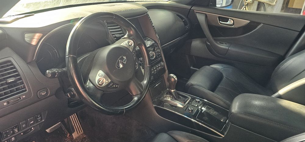 Infiniti QX70S 3.0 diesel 4x4