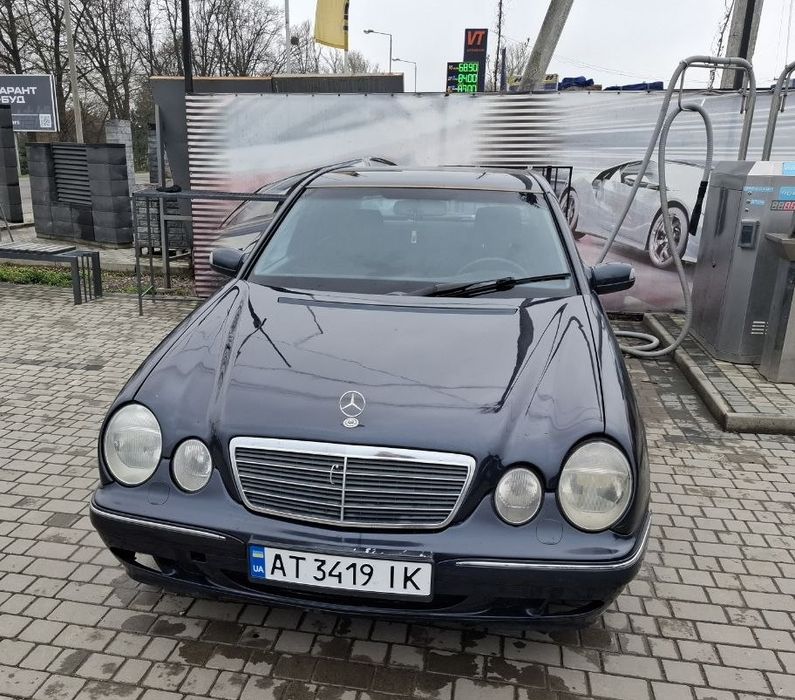 Mercedes w210 2001 рік