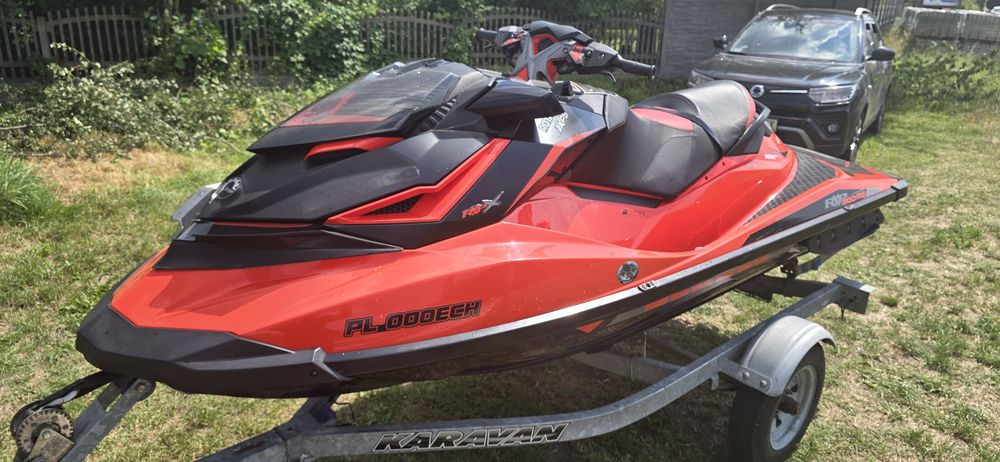 SEA-DOO RXP 300 ROK 2016