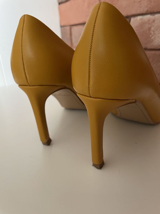 Buty na obcasie czółenka szpilki 38 Parfois