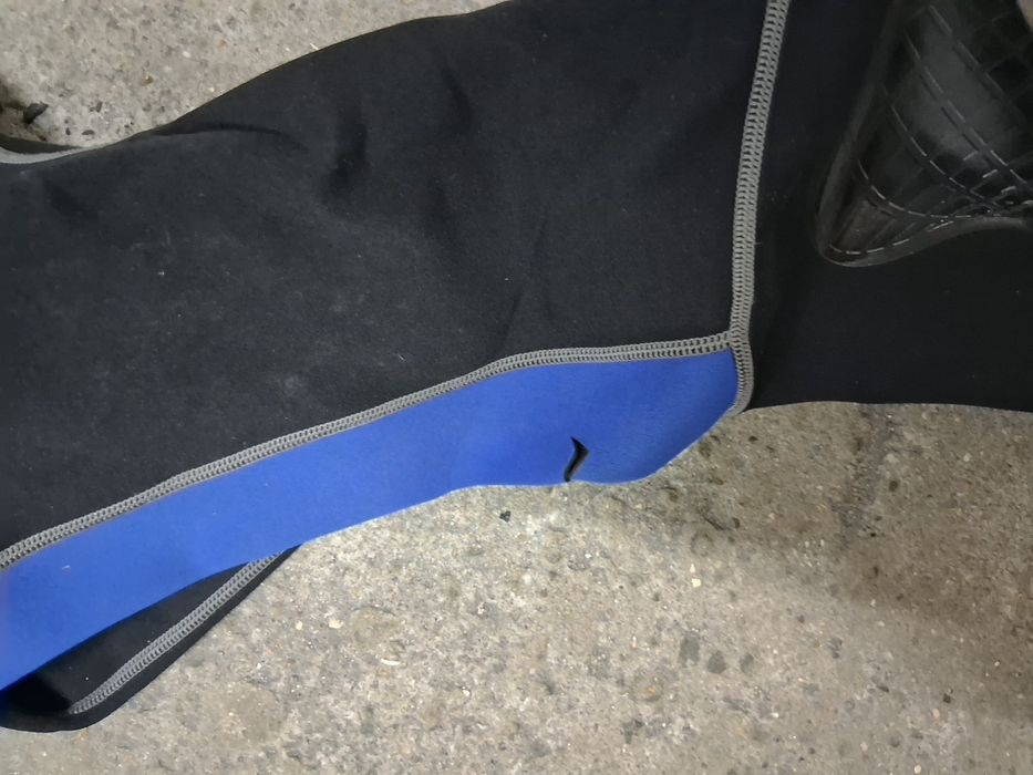 Prancha  de bodyboard e fato e barbatanas