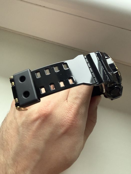 Casio G-shock GA-710GB-1AER