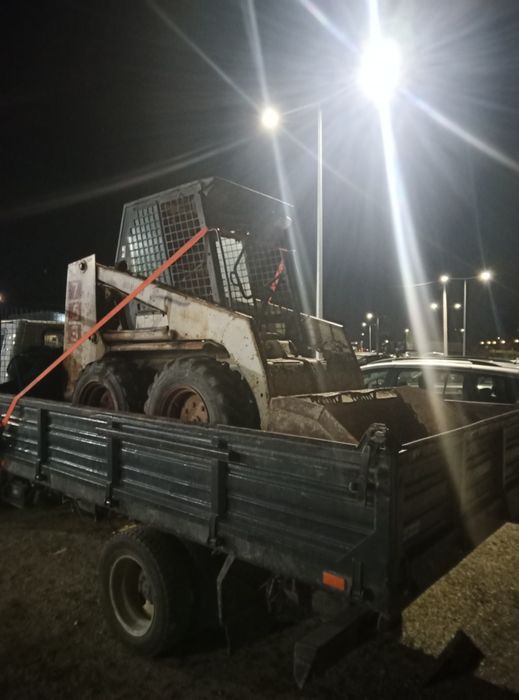 Serviços de Giratória e Bobcat