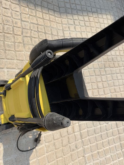Maquina de pressão karcher K2