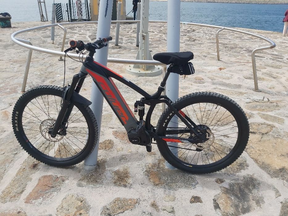 Btt eletrica impecável