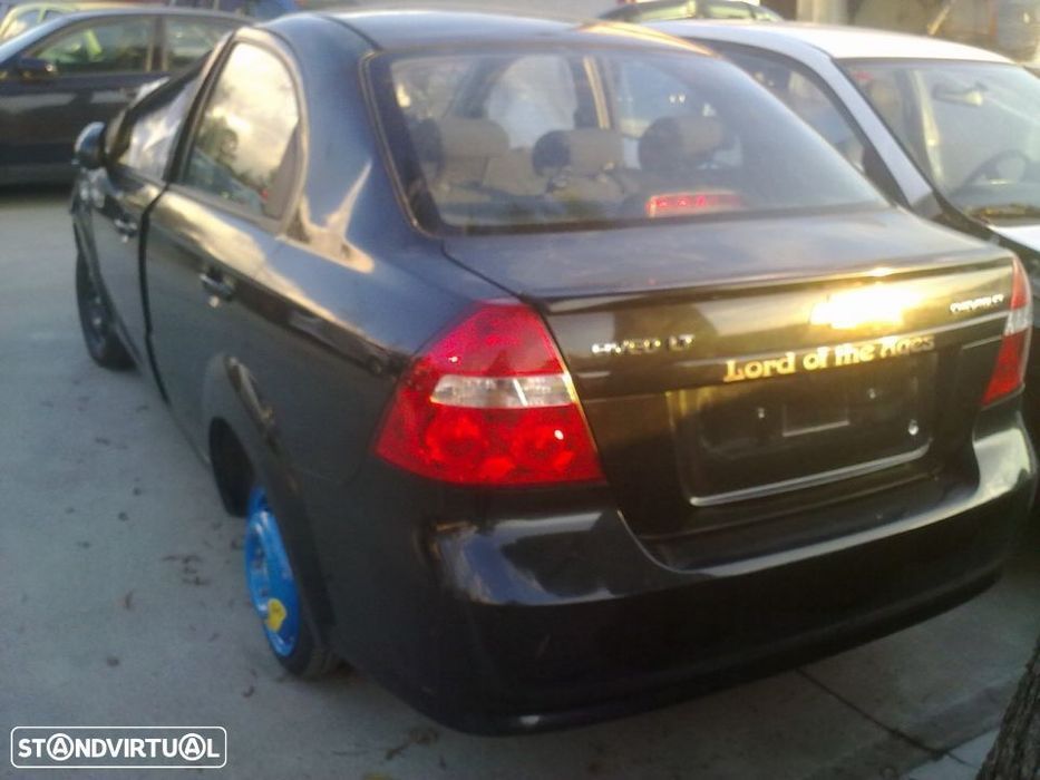 Traseira / Frente /Interior Chevrolet Aveo 2008 (4 portas)