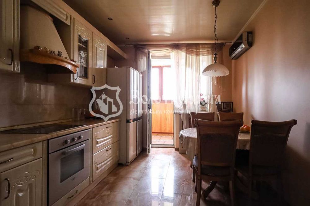 Квартира, 4к. Євроремонт. Срібнокільська, 1, Позняки Дарницький район