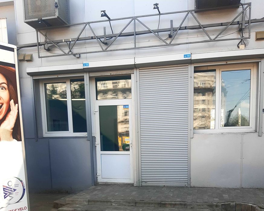 Сдам в аренду отдельное помещение 35,0 кв.м. на Южном вокзале