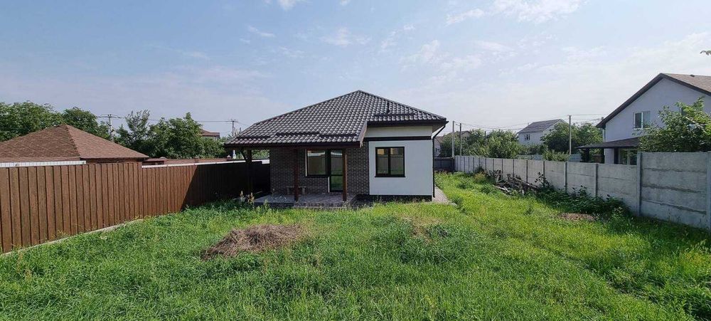 Долгосрочная аренда 1 єт.  дома 100  кв.м. в с.Осещина от властника