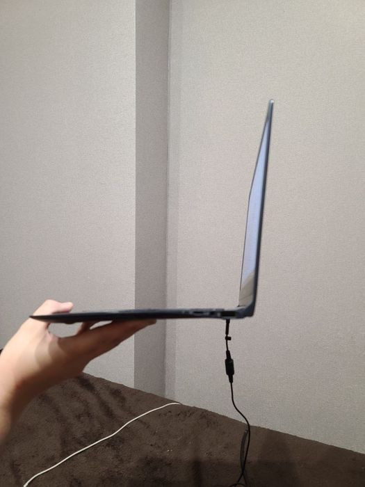 Продам нетбук Samsung NP900X3F