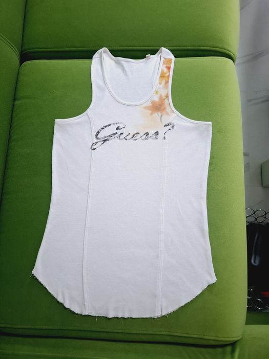 Top Guess XS - S koszulka prążek ramiaczka biała