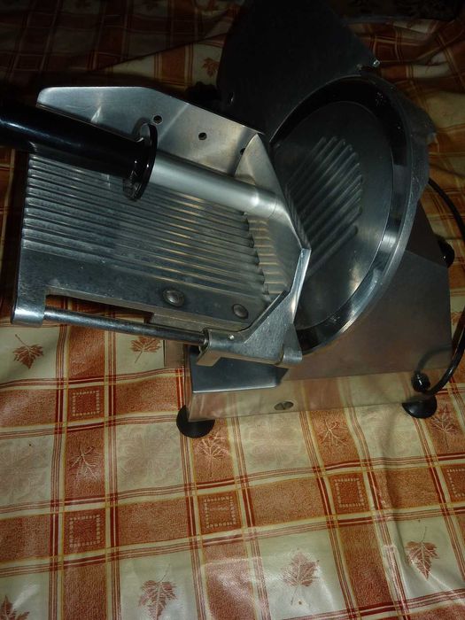 OKAZJA! Krajalnica elektryczna  SARO model GDF 250