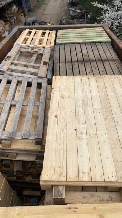 Продаж дерев’яних палет (піддонів) різних розмірів