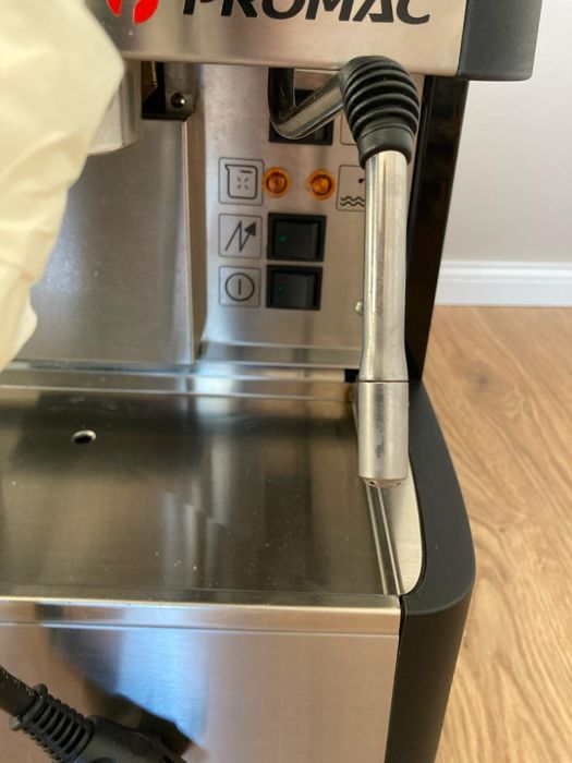 Ekspres do kawy Promac club ME Black 16