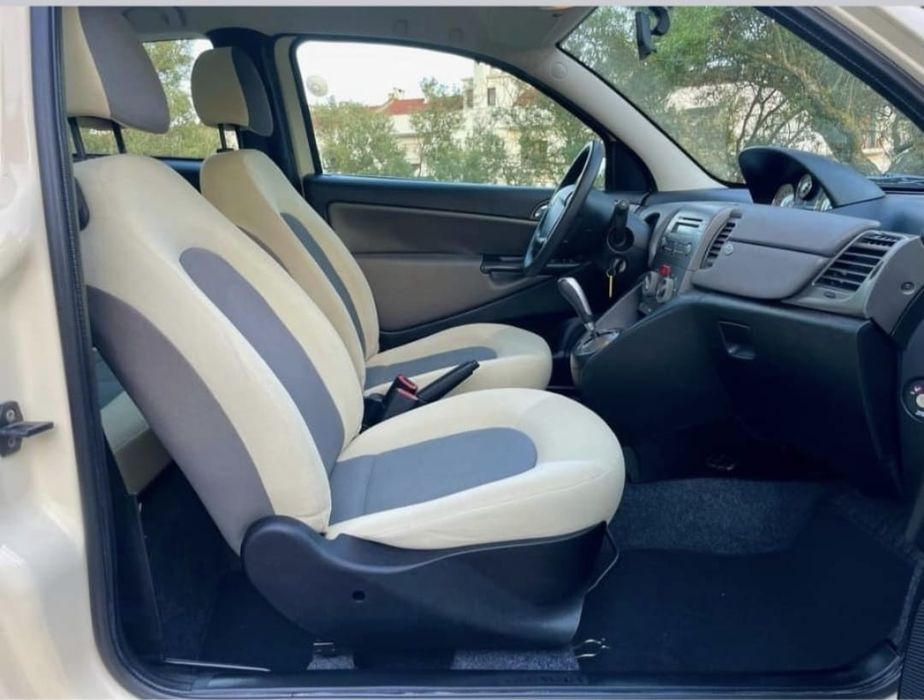 Lancia Ypsilon 1.3 Multijet a gasóleo, automático