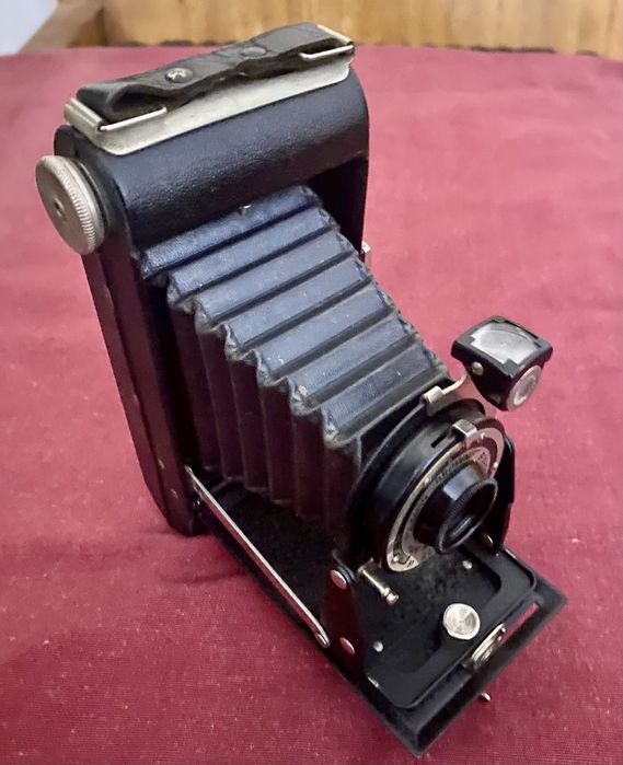 Câmera Folding Brownie Six-20