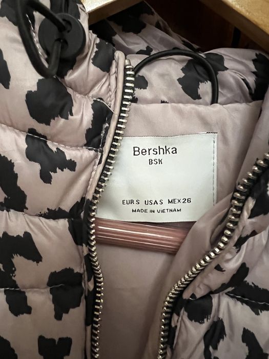 Blusao Bershka tamanho S