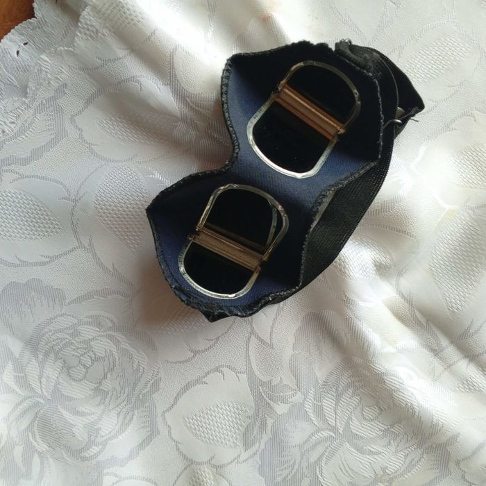 Очки защитные газосварщика.Стекло черное.