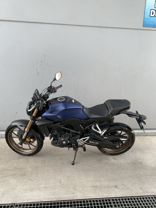 Honda Cb 300R Neo Sports Cafe