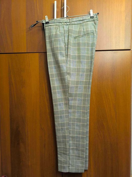 Eleganckie spodnie cygaretki szare w kratę Mohito