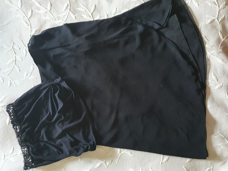 Saias e blusas de mulher