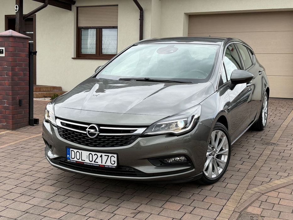 Opel Astra Navi # Kamera  # Czarny sufit # Klimatronik # Alu 17" # Serwis