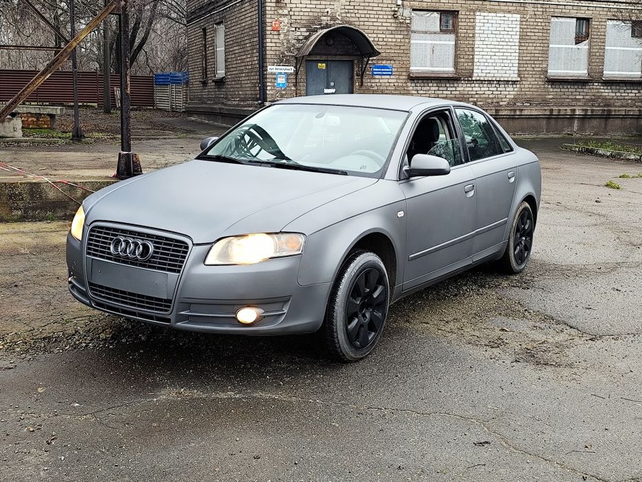 Ауди а 4 б7 2.0 Бензин  Автомат