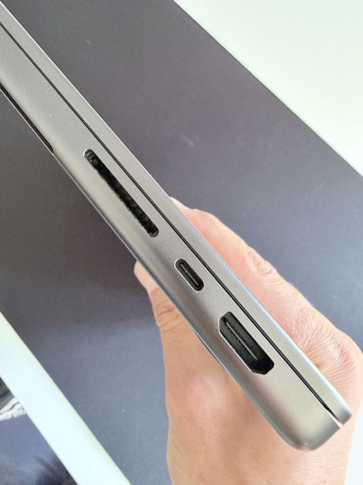 MacBook Pro  M3 PRO, 14”, 18GB, 1TB, bateria 88%
