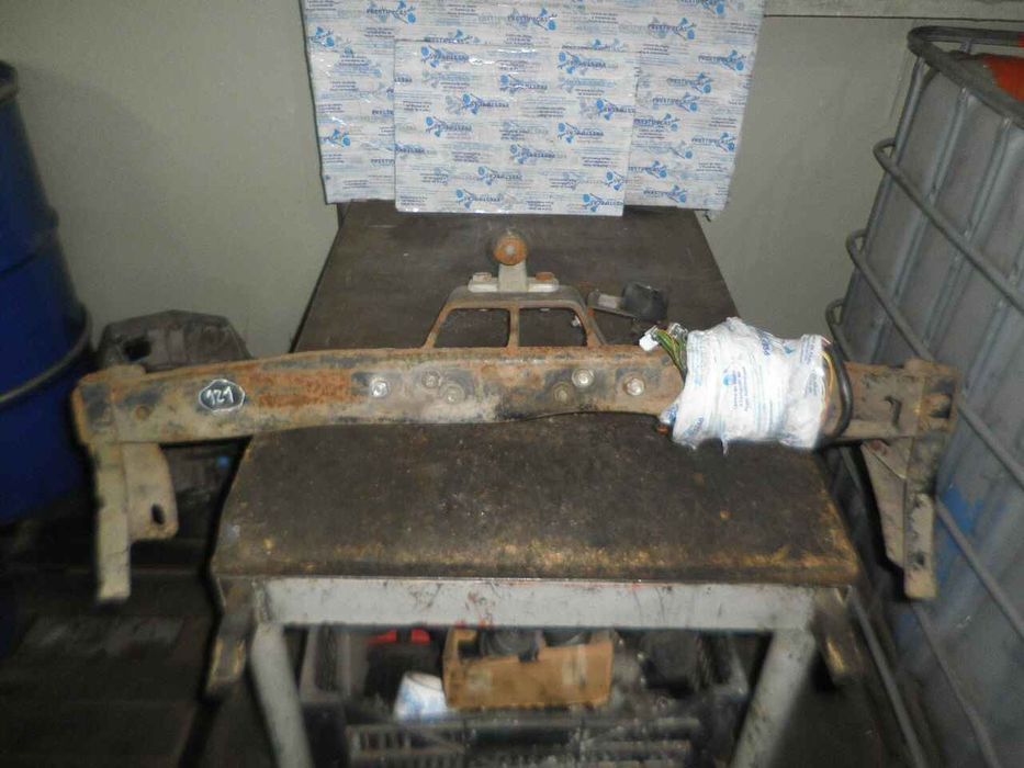 Gancho reboque NISSAN Pathfinder III (R51)