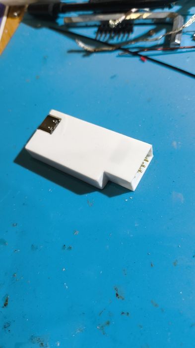 Кабель для прошивки Zelio Logic, гальванічна розв'язка