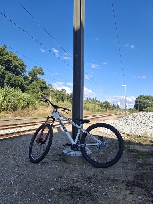 Bicicleta dirt jump