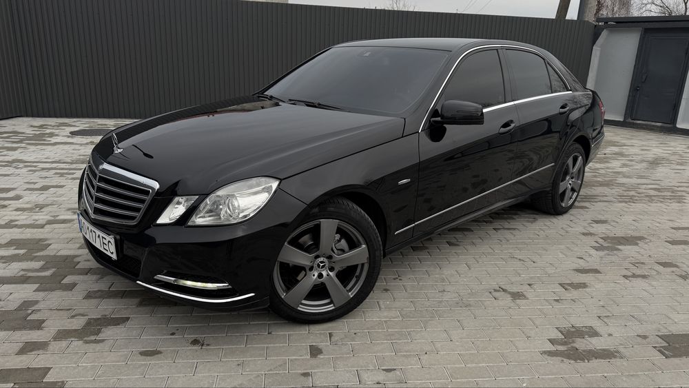 Mercedes-Benz E-Class W212
