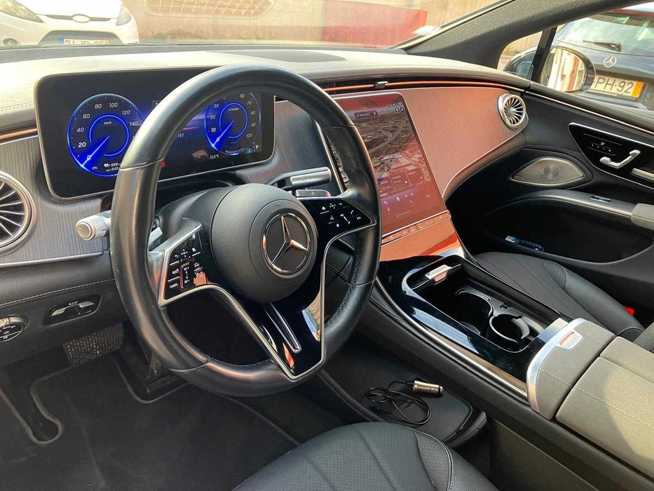 Mercedes- Benz EQS 450+