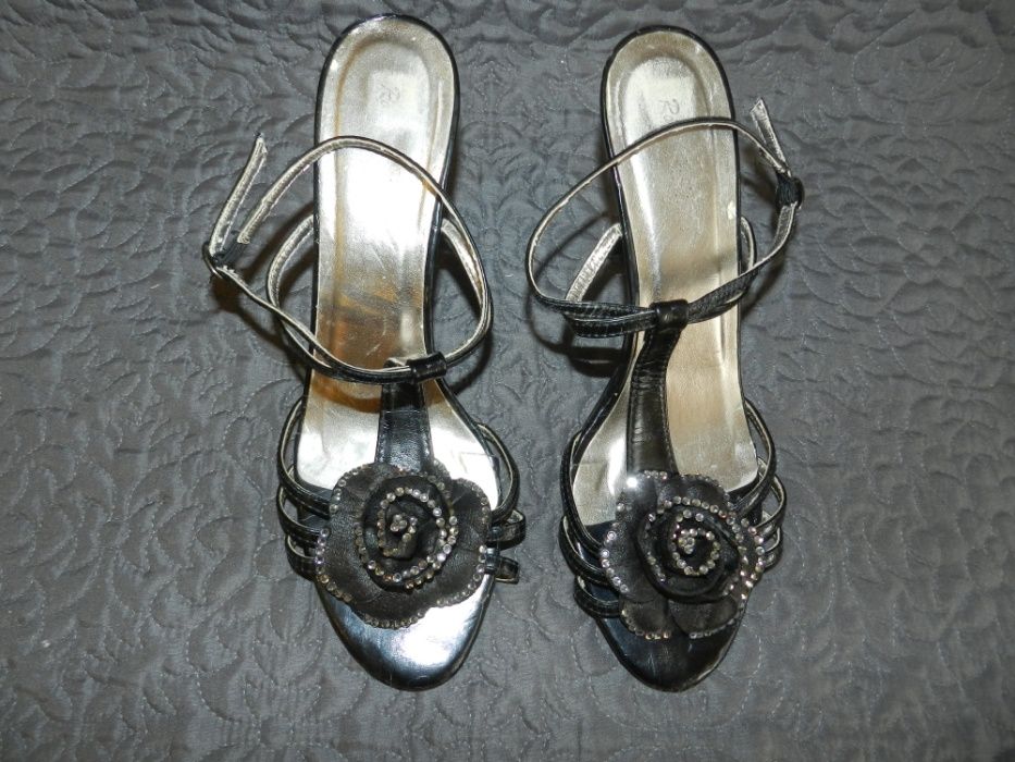 Sandałki szpilki r.40