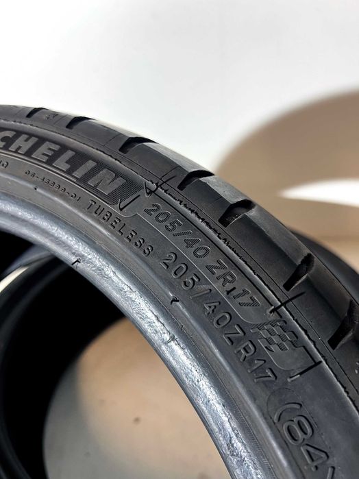 Pneus Michelin Pilot Sport 4 - 205/40/17 - Excelentes