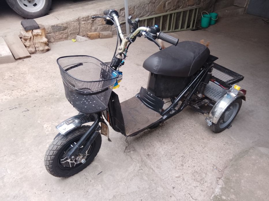 Продам электроскутер.