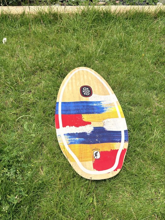 Vendo prancha skimboard impecavel