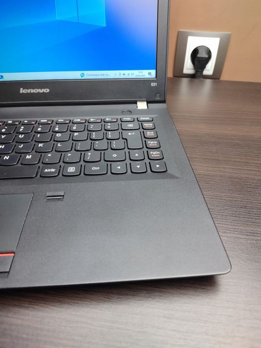 KOMPATKOWY ULTRABOOK Lenovo E31-80 i3-6006U 8GB RAM 128SSD W