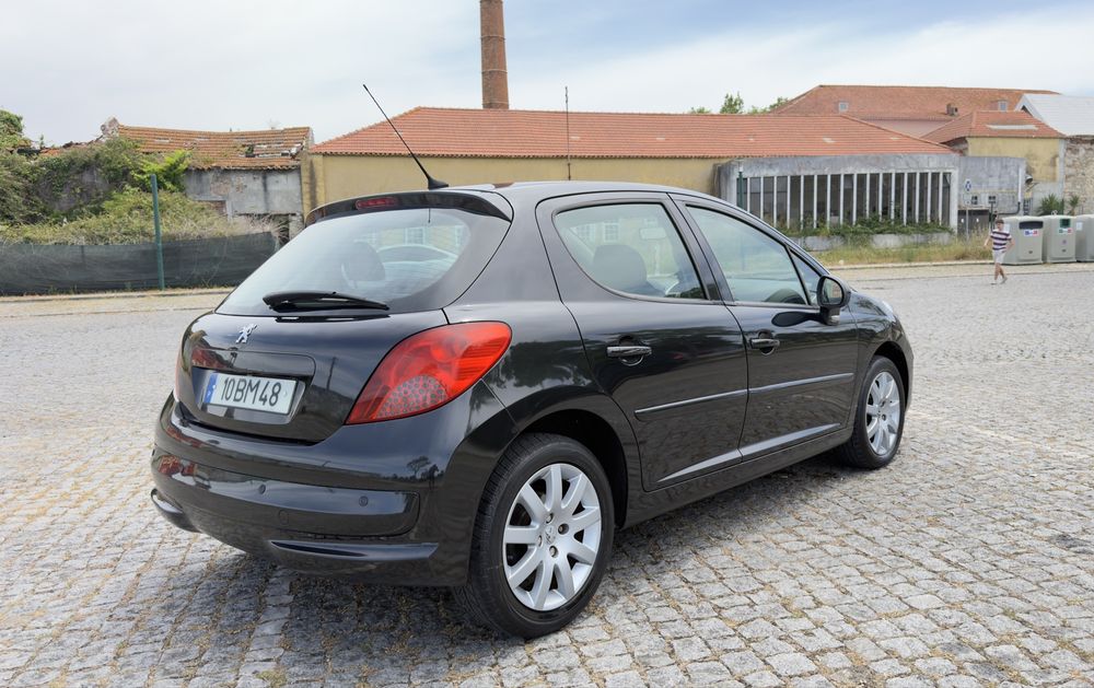 Peugeot 207 - 1.6HDi