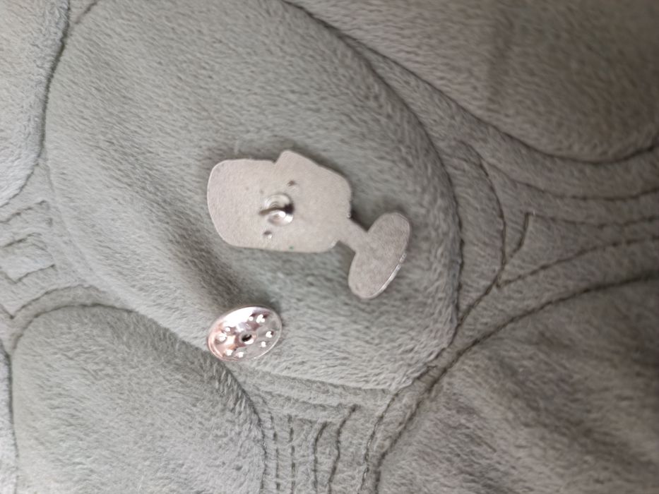 Брошка "МИКРОФОН" (эмаль)