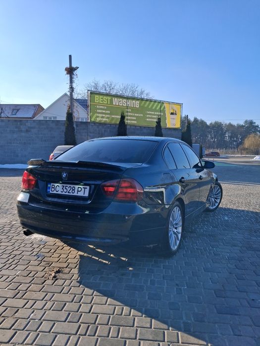 Продам BMW 318i E90